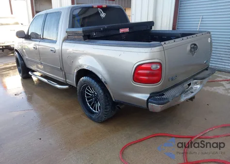 2001 Ford F-150 Harley-Davidson Edition/King Ranch Edition/Lariat/Xlt from USA, damaged, VIN 1FTRW07L41KC44343